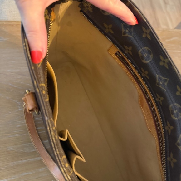 Louis Vuitton Monogram Tote - Picture 4 of 7